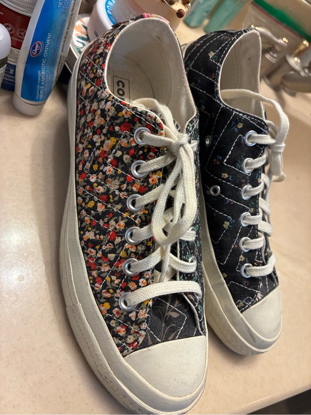 Converse Kids Black Floral Low-Top Sneakers